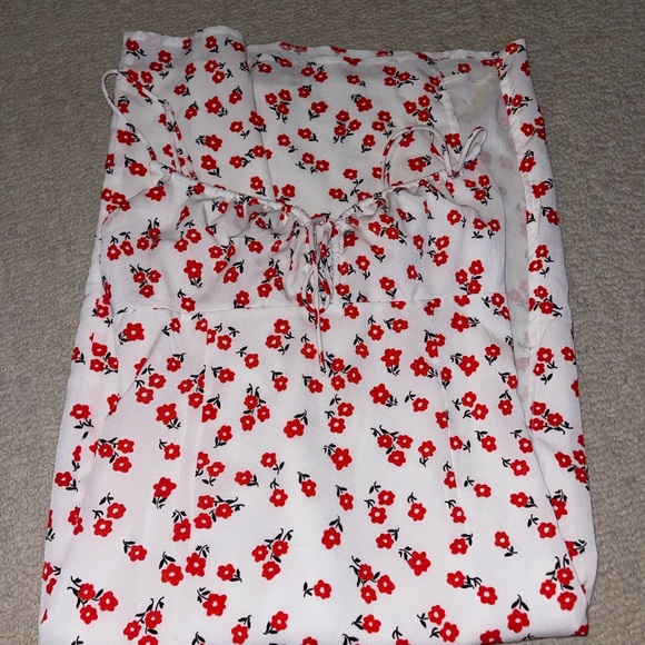 PRINCESS POLLY DRESS - Picture 3 of 3